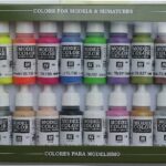 Set 16 culori acrilice speciale pentru wargames si modelism, ideale pentru figurine, diorame si piese printate 3D1